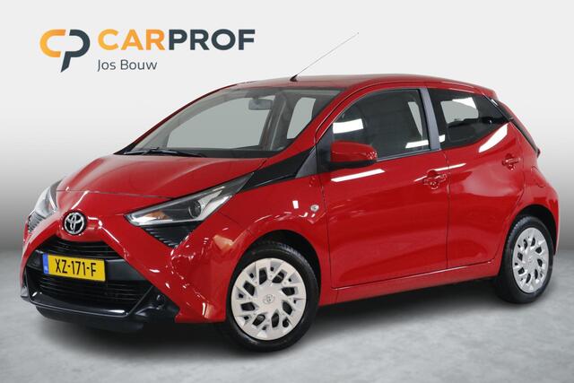 Toyota AYGO 1.0 VVT-i x-play Airco | Cruise | Carplay | Camera | Bluetooth.
