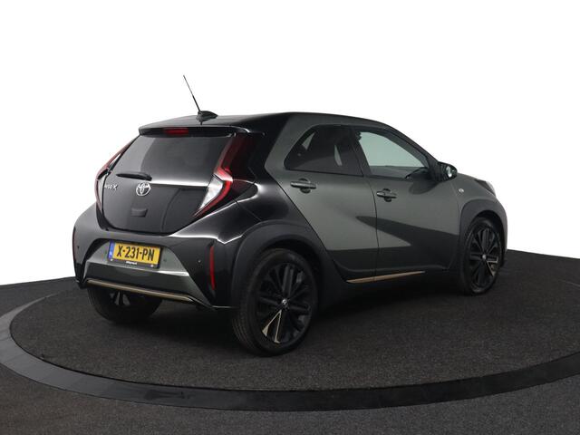 Toyota AYGO X 1.0 VVT-i S-CVT Premium | Eerste eigenaar | Stoel verwarming | Navigatie |