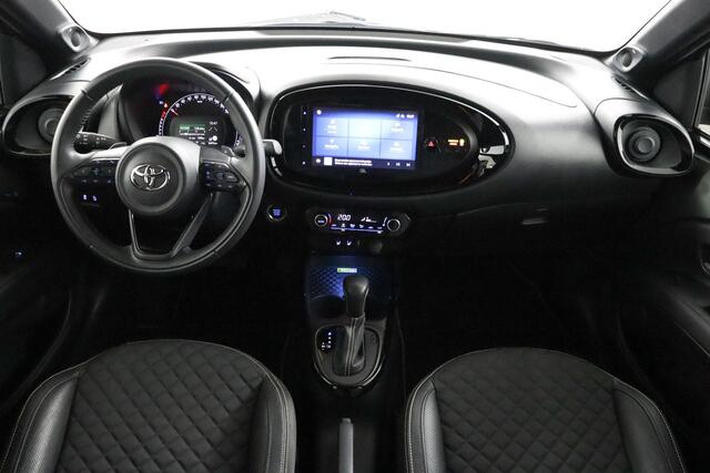 Toyota AYGO X 1.0 VVT-i S-CVT Premium | Eerste eigenaar | Stoel verwarming | Navigatie |
