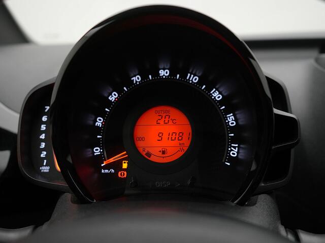 Toyota AYGO 1.0 VVT-i x-JBL