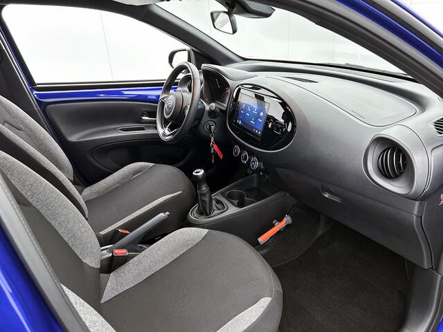Toyota AYGO X 1.0 VVT-i MT Play | BTW Voertuig | Apple CarPlay/Android Auto | Cruise Control Adaptive | Airco | Achteruitrijcamera | Elektrische Ramen voor | Elektrisch verstelbare buitenspiegels |