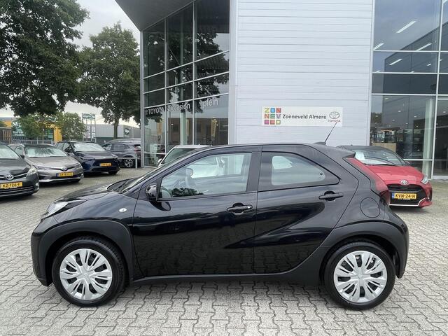 Toyota AYGO X 1.0 VVT-i MT Play