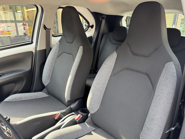 Toyota AYGO X 1.0 VVT-i MT Play Airco Camera Carplay