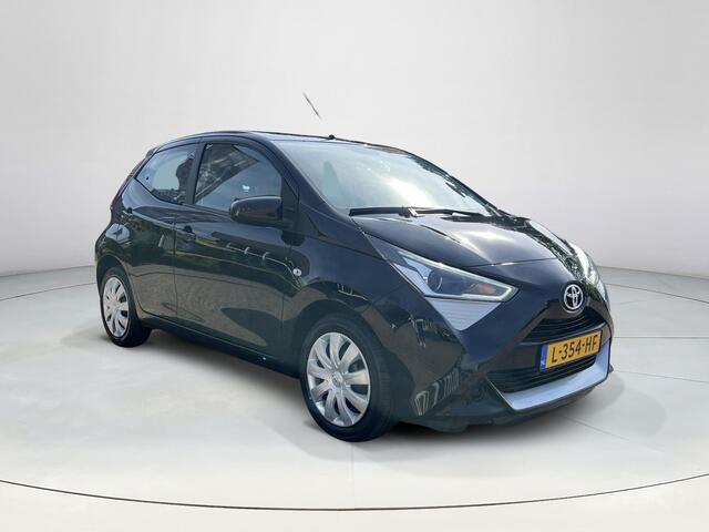 Toyota AYGO 1.0 VVT-i x-play | 5 deurs| Airconditioning | Carplay | Parkeercamera |