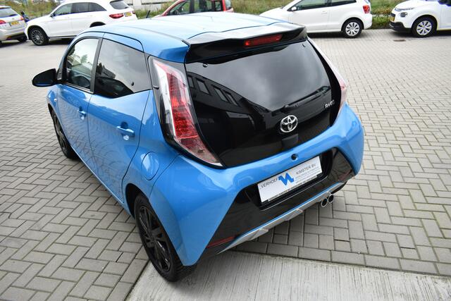 Toyota AYGO 1.0 VVT-i x-sport