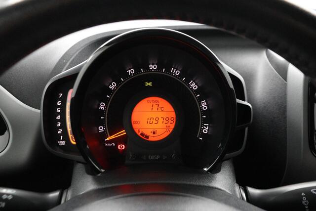 Toyota AYGO 1.0 VVT-i x-play limited | Apple Carplay/Android Auto | Fietsdrager beugel |