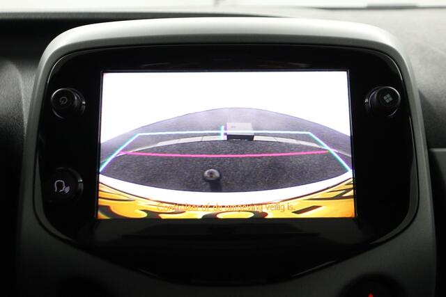 Toyota AYGO 1.0 VVT-i x-play limited | Apple Carplay/Android Auto | Fietsdrager beugel |