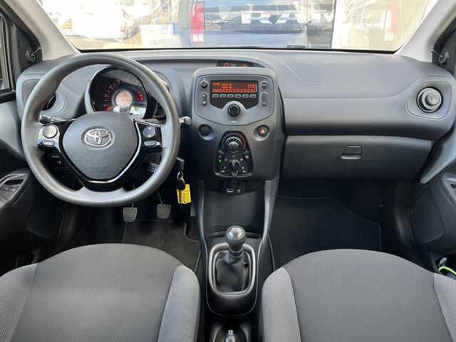Toyota AYGO 1.0 VVT-i x-fun Airco Cruise controle 5-Deurs Telefoonverbinding Stuurwielbediening 4-Persoons