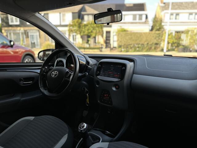Toyota AYGO 1.0 VVT-i x-joy Apple Carplay/Android Auto /Camera/ECC.