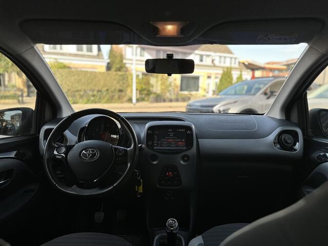 Toyota AYGO 1.0 VVT-i x-joy Apple Carplay/Android Auto /Camera/ECC.