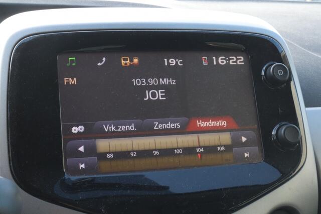 Toyota AYGO 1.0 VVT-i x-play Carplay | Camera
