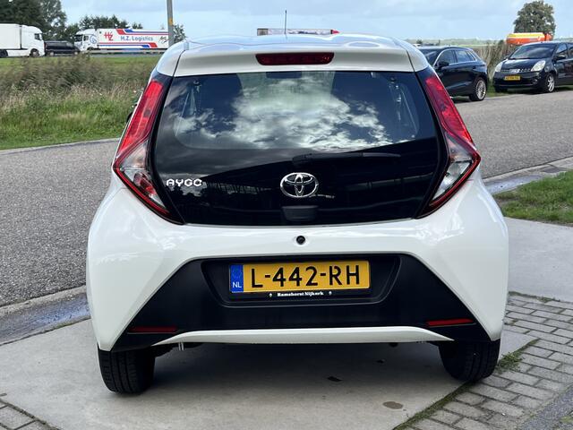 Toyota AYGO 1.0 VVT-i x-fun / Airco / Cruise / Elek Ramen V / Bleutooth /