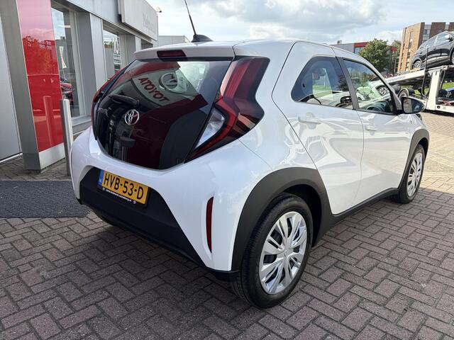 Toyota AYGO X 1.0 VVT-i MT Play