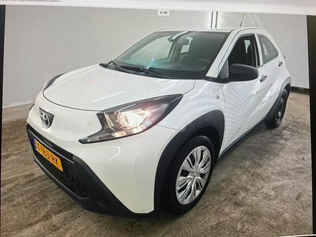 Toyota AYGO X 1.0 VVT-i MT AIRCO / CRUISE / ELEK.RAMEN / BOTS SENSOR / RIJSTROOK SENSOR
