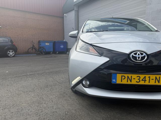 Toyota AYGO 1.0 VVT-i x-play