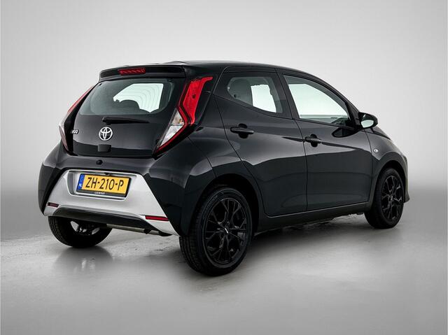 Toyota AYGO 1.0 VVT-i x-play limited | LM velgen |