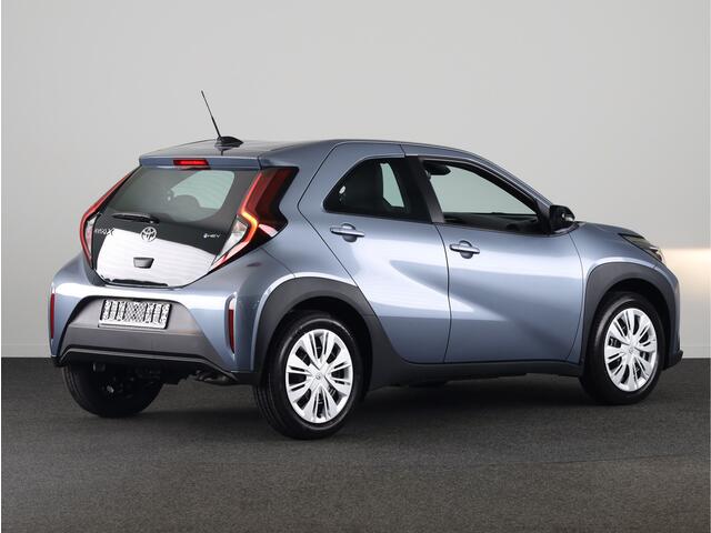 Toyota AYGO X Hybrid 115 play | Apple CarPlay / Android Auto (Navigatie) |
