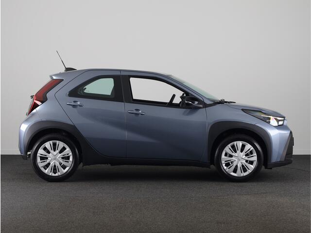 Toyota AYGO X Hybrid 115 play | Apple CarPlay / Android Auto (Navigatie) |
