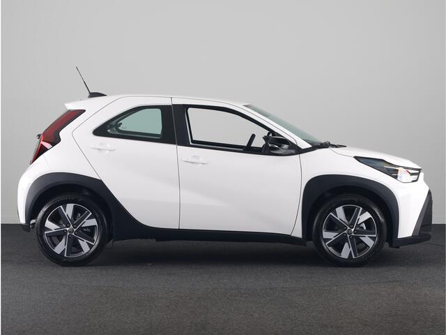 Toyota AYGO X Hybrid 115 play | Apple CarPlay / Android Auto (Navigatie) |