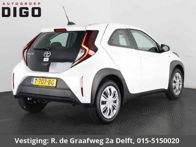 Toyota AYGO X 1.0 VVT-i MT Play | SLECHTS 5.300 KM! | Apple Carplay & AndroidAUTO | Camera | 1e eigenaar | – foto 3