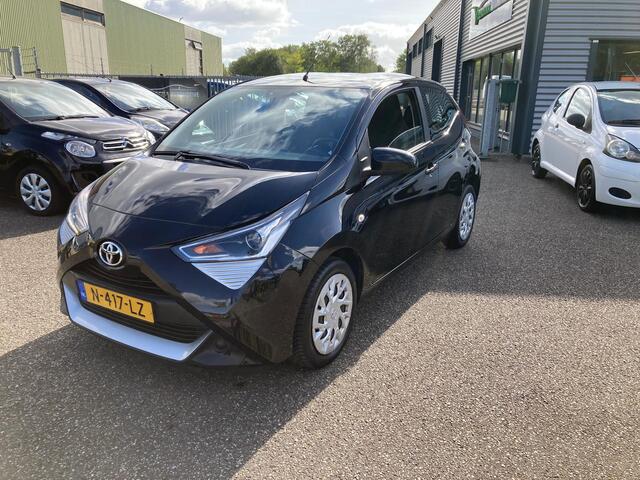 Toyota AYGO 1.0 VVT-i X-Play | 2021 | Achteruitrijcamera | Multimedia | Airco