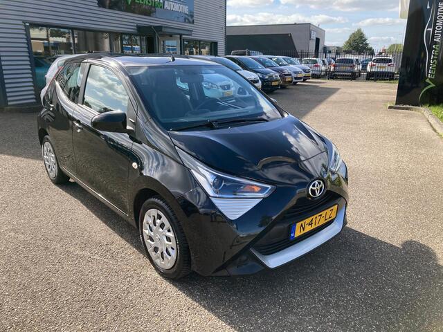Toyota AYGO 1.0 VVT-i X-Play | 2021 | Achteruitrijcamera | Multimedia | Airco