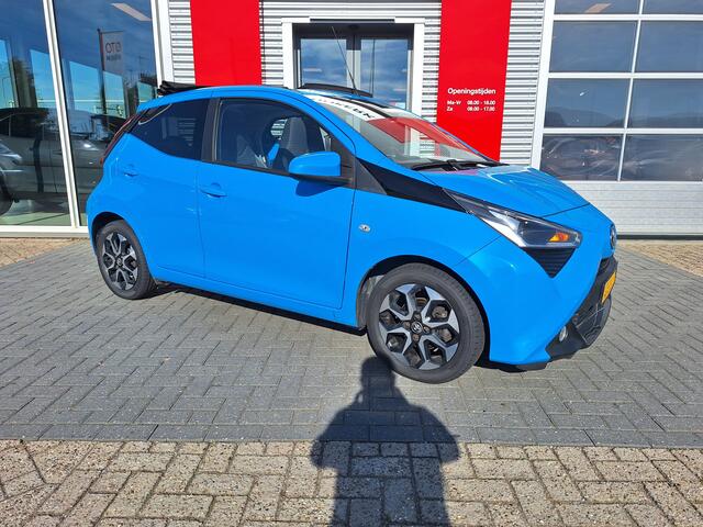 Toyota AYGO 1.0 VVT-i x-cite met elektrisch cabrio dak – foto 2