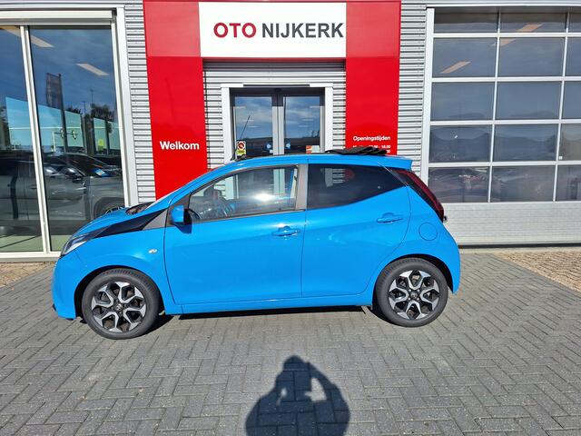 Toyota AYGO 1.0 VVT-i x-cite met elektrisch cabrio dak – foto 7