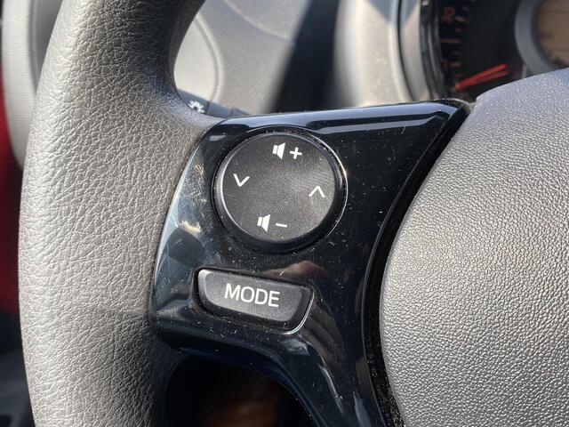 Toyota AYGO 1.0 VVT-i x-fun Airco, Bluetooth, Centrale deurvergrendeling, NL auto slechts 66000km garantie tot 2029!