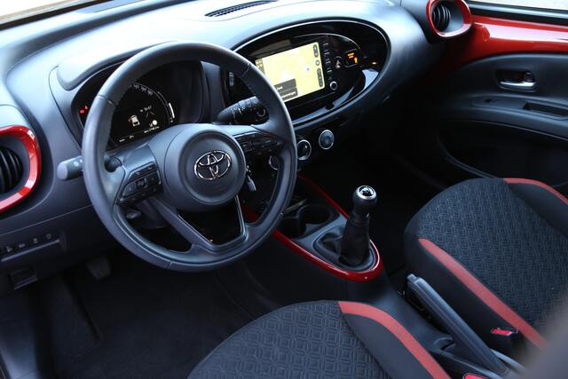 Toyota AYGO X 1.0 VVT-i MT Pulse Navi Carplay ACC Camera 12.700km!!