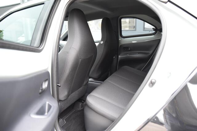 Toyota AYGO X Hybrid 115 envy Adaptieve Cruise - Stoelverwarming