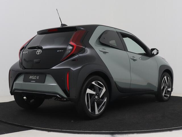 Toyota AYGO X Hybrid 115 envy
