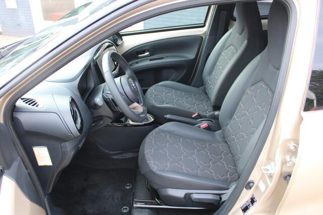 Toyota AYGO 1.0 VVT-I S-CVT ENVY Automaat Camera Cruise App Carplay