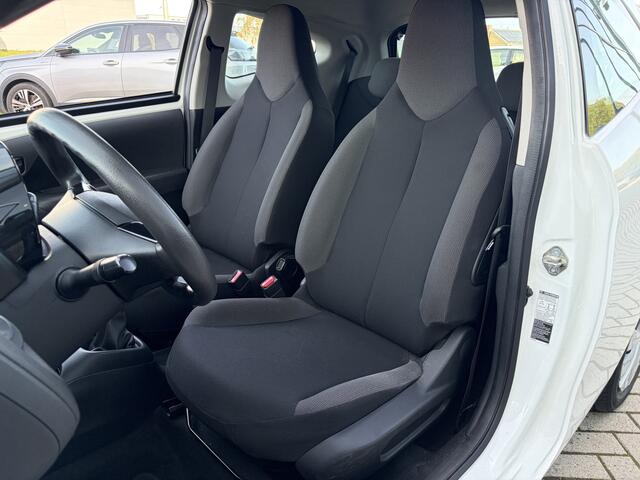 Toyota AYGO 1.0 VVT-i x-fun | Airco | Electrische Ramen | 3 Deurs | Cruise Control