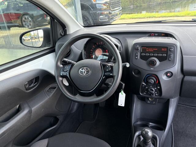 Toyota AYGO 1.0 VVT-i x-fun Airco | Electrische Ramen | 3 Deurs | Cruise Control