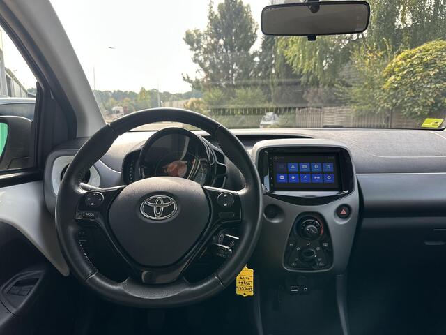 Toyota AYGO 1.0 VVT-i x-play limited | Airco | Camera | Apple Carplay en Android Auto