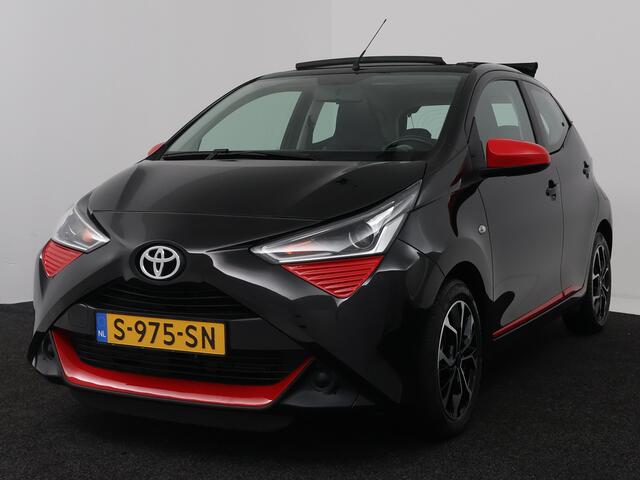 Toyota AYGO 1.0 VVT-i x-play | Cabriodak | Camera | Carplay | Bi-color |