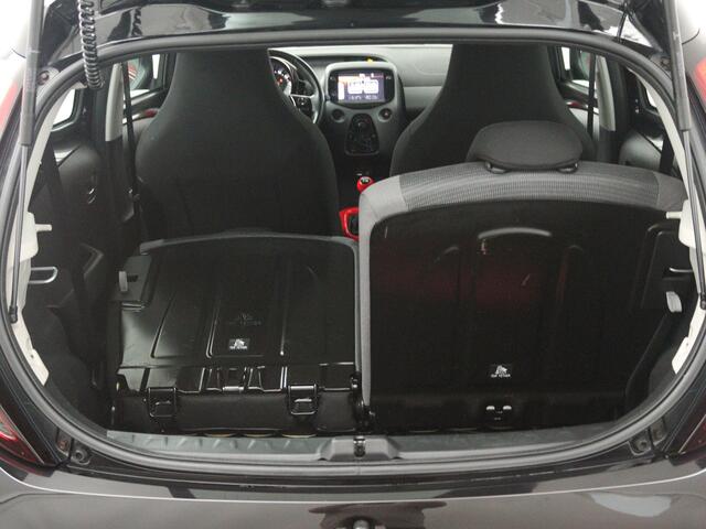 Toyota AYGO 1.0 VVT-i x-play | Cabriodak | Camera | Carplay | Bi-color |