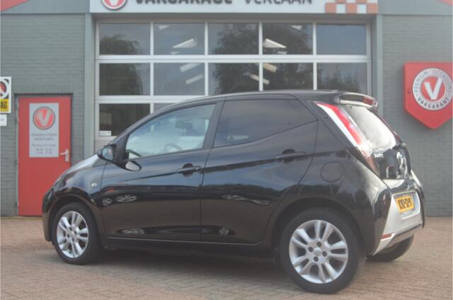 Toyota AYGO 1.0 VVT-i x Leder, Camera, 12 mnd. gar.