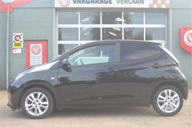Toyota AYGO 1.0 VVT-i x Leder, Camera, 12 mnd. gar.
