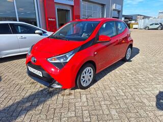 Toyota AYGO 1.0 VVT-i x-play met AppleCarPaly/Androi