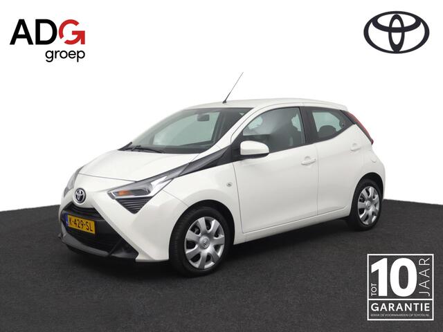 Toyota AYGO 1.0 VVT-i x-play | Groot scherm multimedia | Airco | Parkeercamera |