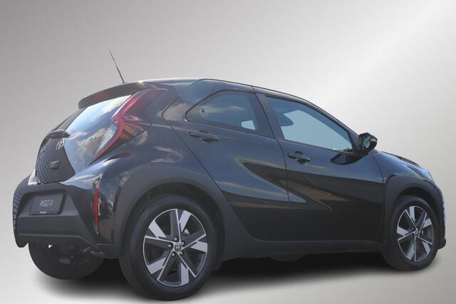 Toyota AYGO X, Hybrid 115 play, Go Pack, Apple Carplay/Android Auto, €1.500 Inruilpremie! – foto 2