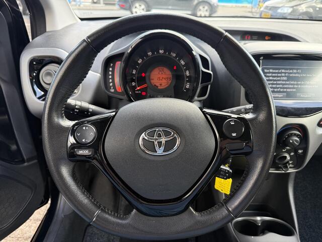 Toyota AYGO 1.0 VVT-i x-play limited – foto 10