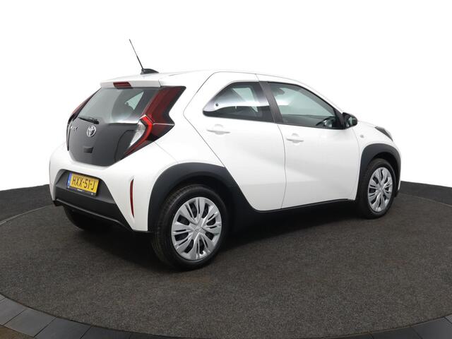 Toyota AYGO X 1.0 VVT-i MT Play | CarPlay/Android auto | Cruise control | Airco | – foto 2