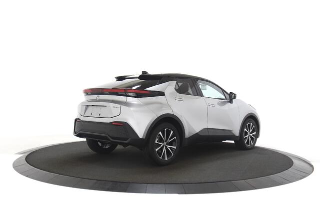 Toyota C-HR 1.8 Hybrid 140 First Edition Cruise control adaptief / Keyless start / Navigatiesysteem