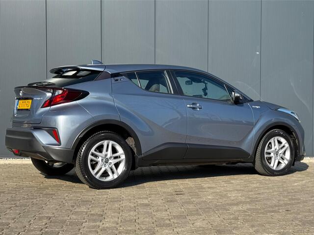 Toyota C-HR 1.8 Hybrid Active / Airco/ Cruise control adaptief/ Apple carplay-Android Auto/ All-season banden/