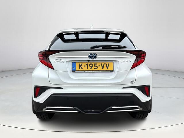 Toyota C-HR 2.0 Hybrid Executive **NAVIGATIE/ JBL/ DODEHOEKDETECTIE/ STOELVERWARMING/ 36 MAANDEN GARANTIE**