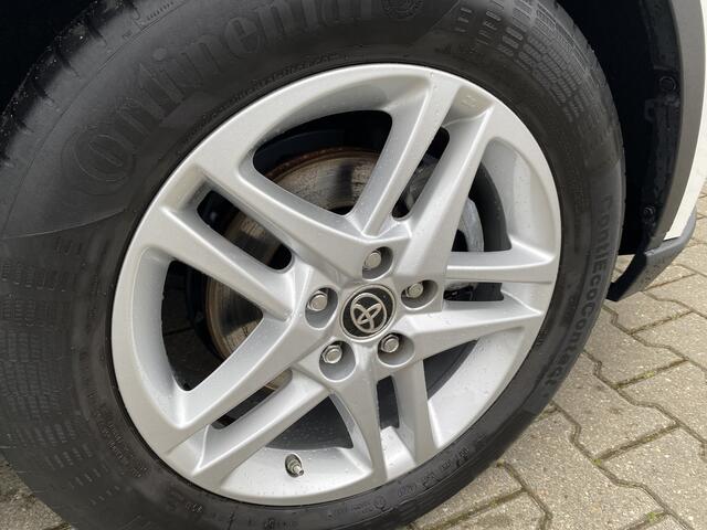 Toyota C-HR 1.8 Hybrid Active Adaptive Cruise, App-Connect & Camera