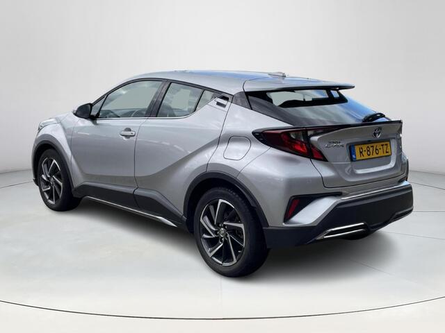 Toyota C-HR 2.0 Hybrid Dynamic | Carplay | Parkeersensoren | Licht metalen velgen | Bluetooth |